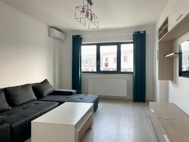 Inchiriez apartament