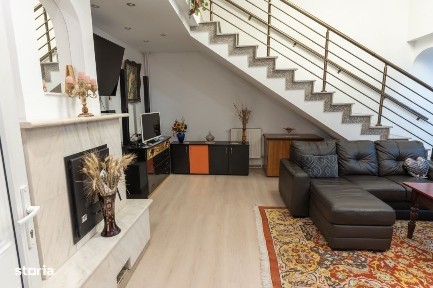 Pensiune Turistica cu Sala de Mese + Casa de Locuit in Cristesti