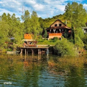 Casa de vacanta, Lacu Bezid