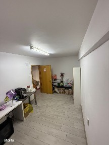 De inchiriat birou la parter, ULTRACENTRAL