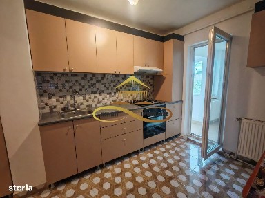 Apartament cu 3 camere de inchiriat