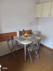 Inchiriez apartament 3 camere
