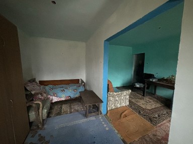 Vand apartament 32 mp, aflat pe strada Rozelor - Oțelu Rosu