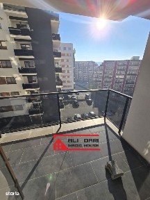 De vânzare apartament de 3 camere finisat/ mobilat/ Strada Galaxiei