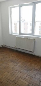 Apartament de vanzare 3 camere Targu Neamt str. Petru Rares