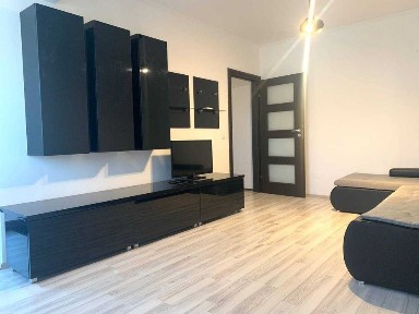 Apartament central cu doua camere decomandat