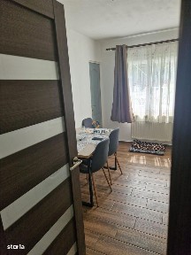 Decomandat 2 camere la parter zona Soarelui