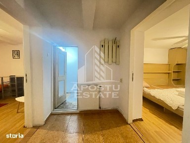 Apartament doua camere la casa