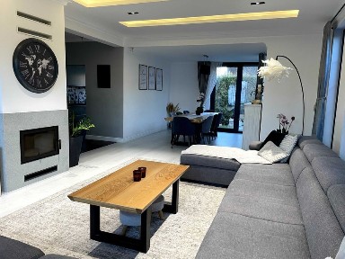 Vand ‪CASA - VILA Zona 1 Central, Turda