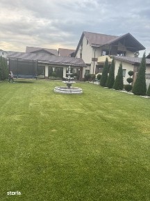 Casa de vanzare ( cartier privat)