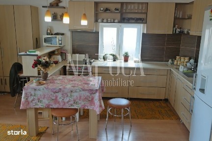 Casa 7 camere de vanzare in Someseni, Cluj Napoca