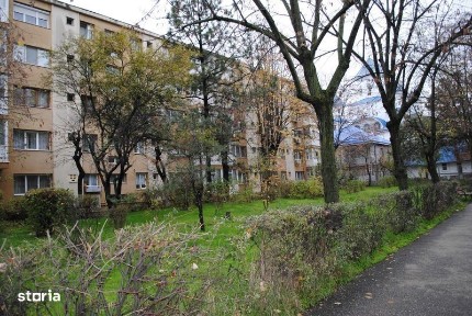 Apartament 2 Camere, Bloc cu 4 Etaje ZONA KAUFLAND VEST,Statie Bloc 10
