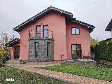 Vila P+M 6 camere Valea Lupului,1 decembrie,la asfalt