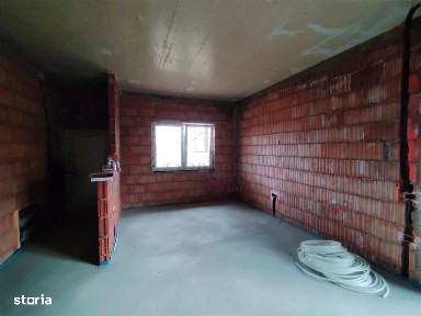 Duplex despartit prin baie - teren 380 mp - toate utilitatile