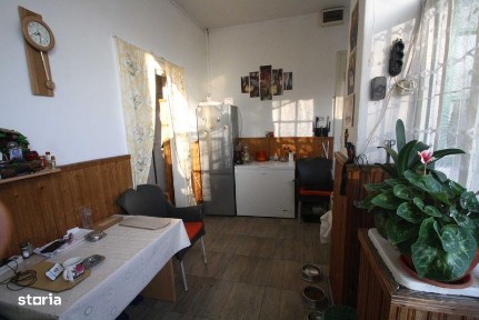 Proprietar vand 2 case alaturate, Zona Fratelia