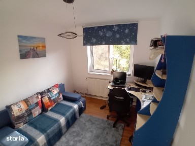 Apartament 3 camere, 2 bai, zona Aradului