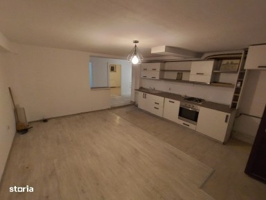 Apartament cu 3 camere la super pret!
