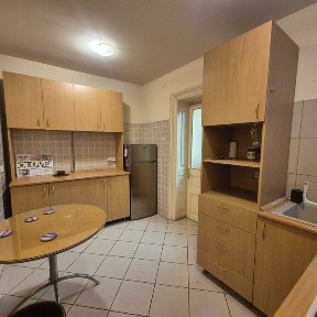 Vila singur curte-Dacia Piata Gemenii- strada Viitorului