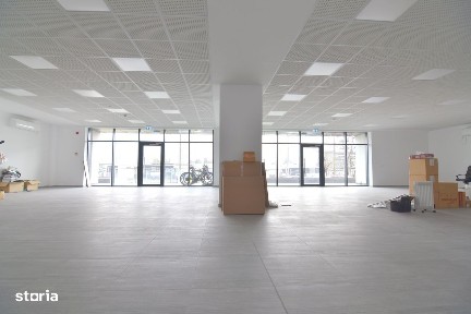 Spațiu comercial de vânzare în zona Complexul Studentesc