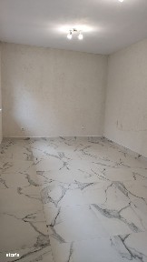 Inchiriez apartament cu curte, in centru, centrala termica!