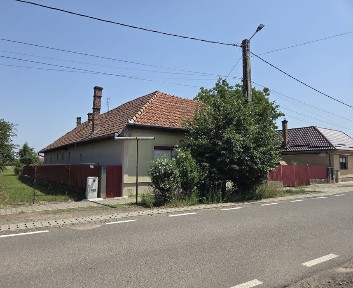 Casa + 2600m2 teren Santana de Mureș