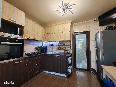 Apartament 3 camere Bibescu Vodă/Craiovei,DEC.,et. 3, renovat, mobilat