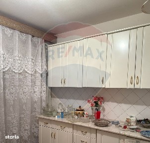 Apartament cu 3 camere de vânzare în zona Central