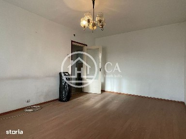 Apartament de vânzare cu 3 camere în zona Nufarul, Oradea