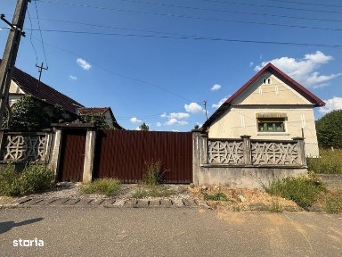 Casa + teren 3000mp Grosi, Bihor