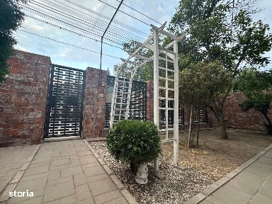 360 Imobiliare vinde casă individuală situată