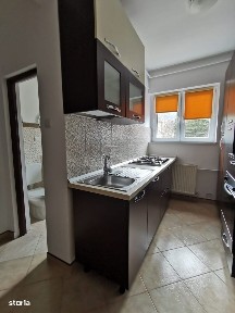 Apartament cu 2 camere, Piata mica, et.1