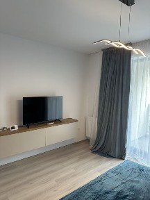 Inchiriez apartament 3 camere