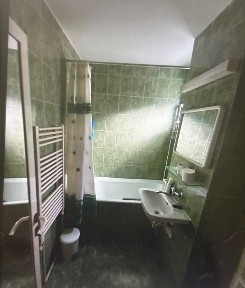 De închiriat apartament decomandat 3 camere zona Monument