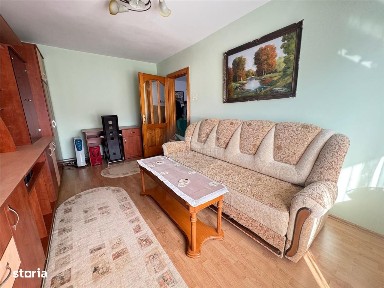 Apartament decomandat 3 camere cu 2 balcoane zona Valea Aurie