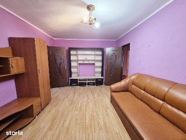 Apartament cu 3 camere, etaj 1, zona Darmanesti