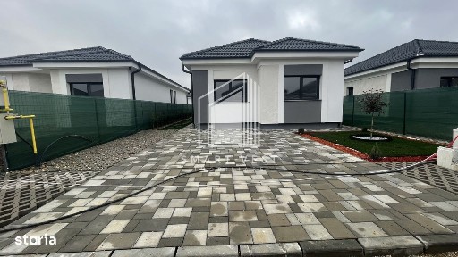 Casa noua de vanzare - intrare Odoreu