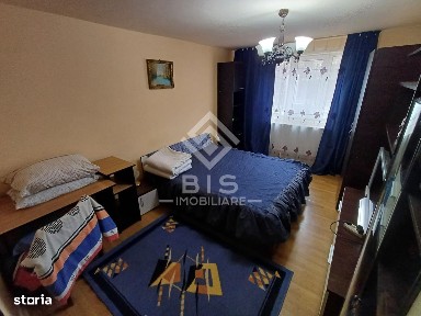 Apartament la casă - 3 camere, curte și parcare