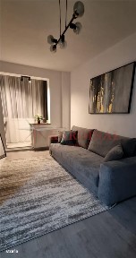 Garsonieră decomandată Astra