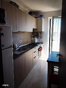 Apartament Spatios - Etaj Intermediar - Centrala Proprie - Loc de Parc