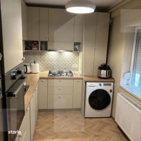 Apartament ultracentral, 2 camere, etaj 3