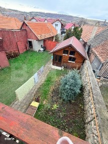 Casa de vanzare - proprietate generoasa 2.285 m2 teren, 230.000 euro