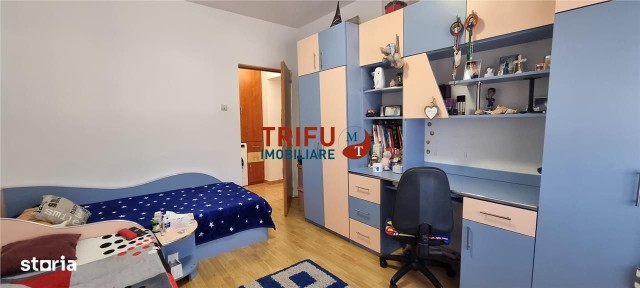 Apartament 2 camere decomandat de vanzare Cetate