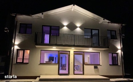 Vanzare - Cabana cu afacere la cheie, 450 mp utili, teren 27 ari, zona