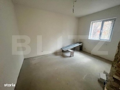 Apartament 3 camere, semifinisat, zona Piata Decebal