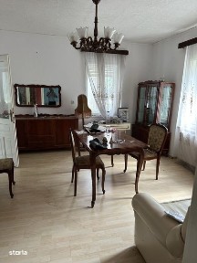 Vand Casa cu gradina si garaj
