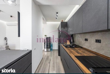Propietar Vand Apartament Iancu Nicolae 3 camere 105mp+ terasa 45mp