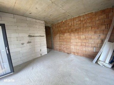 Apartament cu 3 camere, 40 mp, decomandat, zona Porolissum
