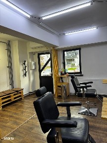 Închiriez posturi în salon modern - 3 frizerie + 1 coafură