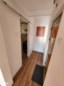 3 cam Micro 21 pret 65000 euro