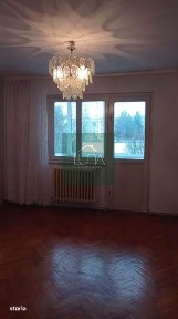 Apartament 3 camere de vânzare - Dâmbu, Etaj 3